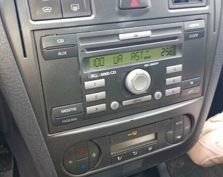 Черный Форд Фьюжн, объемом двигателя 1.6 л и пробегом 180 тыс. км за 4550 $, фото 15 на Automoto.ua