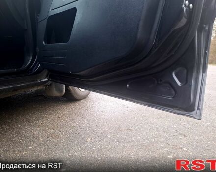 Черный Форд Фьюжн, объемом двигателя 1.4 л и пробегом 218 тыс. км за 5000 $, фото 5 на Automoto.ua