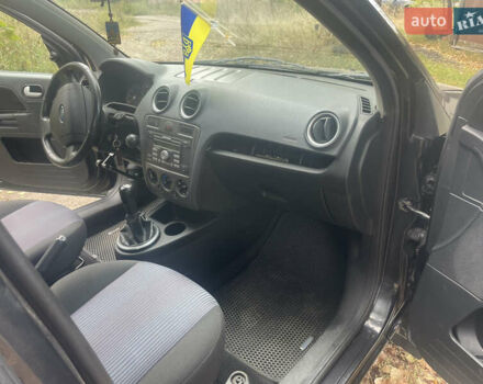 Форд Фьюжн 2008 в Чернигове на Automoto.ua Черный Форд Фьюжн, объемом двигателя 1.4 л и пробегом 150 тыс. км за 4800 $, фото 5 на Automoto.ua