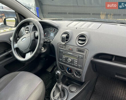 Чорний Форд Фьюжен, об'ємом двигуна 1.4 л та пробігом 255 тис. км за 5200 $, фото 5 на Automoto.ua