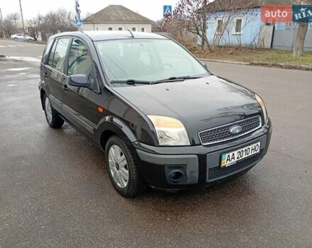 Черный Форд Фьюжн, объемом двигателя 1.6 л и пробегом 180 тыс. км за 4550 $, фото 1 на Automoto.ua