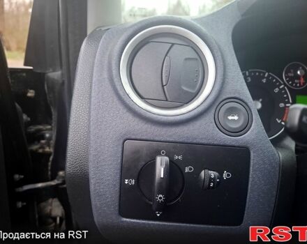 Черный Форд Фьюжн, объемом двигателя 1.4 л и пробегом 218 тыс. км за 5000 $, фото 6 на Automoto.ua