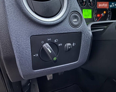 Черный Форд Фьюжн, объемом двигателя 1.4 л и пробегом 174 тыс. км за 6000 $, фото 21 на Automoto.ua