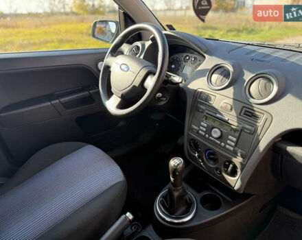 Чорний Форд Фьюжен, об'ємом двигуна 1.4 л та пробігом 174 тис. км за 6000 $, фото 44 на Automoto.ua