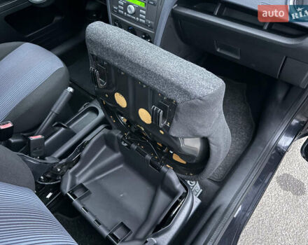 Черный Форд Фьюжн, объемом двигателя 1.4 л и пробегом 174 тыс. км за 6000 $, фото 39 на Automoto.ua