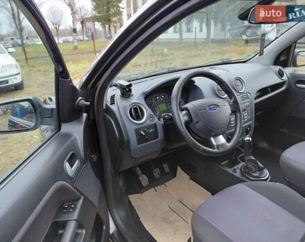 Чорний Форд Фьюжен, об'ємом двигуна 1.6 л та пробігом 168 тис. км за 4900 $, фото 6 на Automoto.ua