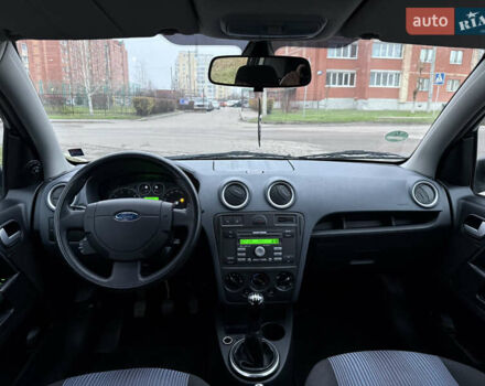 Черный Форд Фьюжн, объемом двигателя 1.4 л и пробегом 174 тыс. км за 6000 $, фото 16 на Automoto.ua