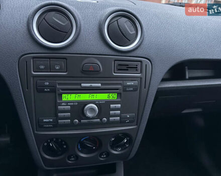 Черный Форд Фьюжн, объемом двигателя 1.4 л и пробегом 174 тыс. км за 6000 $, фото 29 на Automoto.ua