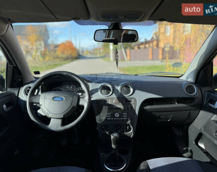 Чорний Форд Фьюжен, об'ємом двигуна 1.4 л та пробігом 174 тис. км за 6000 $, фото 22 на Automoto.ua