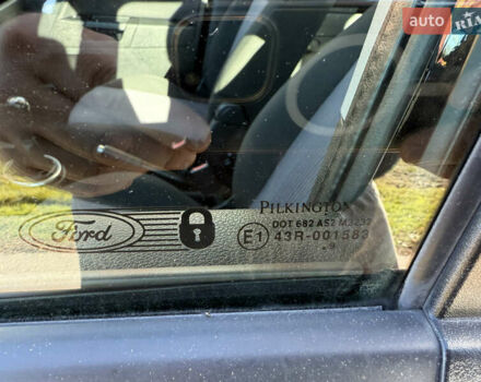 Чорний Форд Фьюжен, об'ємом двигуна 1.4 л та пробігом 174 тис. км за 6000 $, фото 79 на Automoto.ua