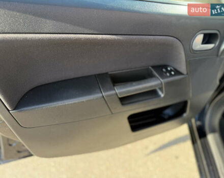 Чорний Форд Фьюжен, об'ємом двигуна 1.4 л та пробігом 174 тис. км за 6000 $, фото 52 на Automoto.ua