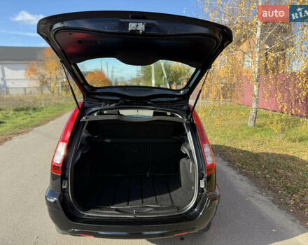 Чорний Форд Фьюжен, об'ємом двигуна 1.4 л та пробігом 174 тис. км за 6000 $, фото 58 на Automoto.ua