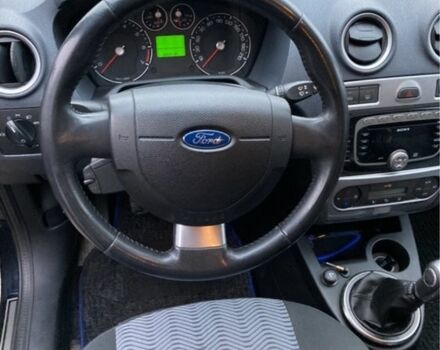 Чорний Форд Фьюжен, об'ємом двигуна 1.6 л та пробігом 215 тис. км за 6000 $, фото 14 на Automoto.ua