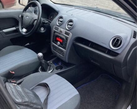 Чорний Форд Фьюжен, об'ємом двигуна 1.6 л та пробігом 215 тис. км за 6000 $, фото 6 на Automoto.ua