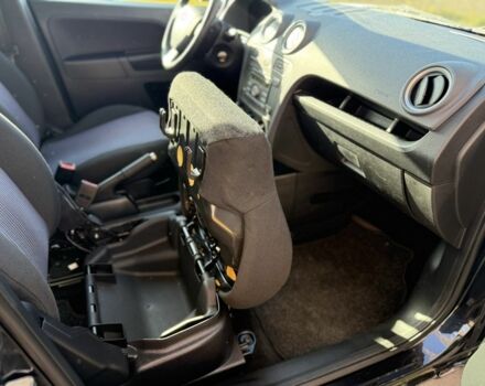 Чорний Форд Фьюжен, об'ємом двигуна 1.4 л та пробігом 174 тис. км за 6000 $, фото 17 на Automoto.ua