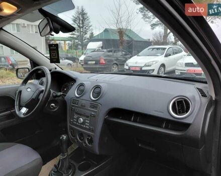 Чорний Форд Фьюжен, об'ємом двигуна 1.6 л та пробігом 168 тис. км за 4900 $, фото 7 на Automoto.ua