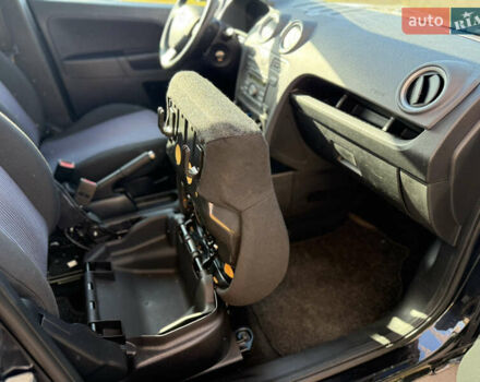 Чорний Форд Фьюжен, об'ємом двигуна 1.4 л та пробігом 174 тис. км за 6000 $, фото 47 на Automoto.ua