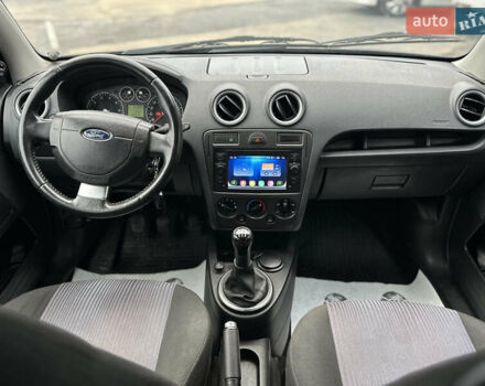 Черный Форд Фьюжн, объемом двигателя 1.6 л и пробегом 149 тыс. км за 4650 $, фото 25 на Automoto.ua