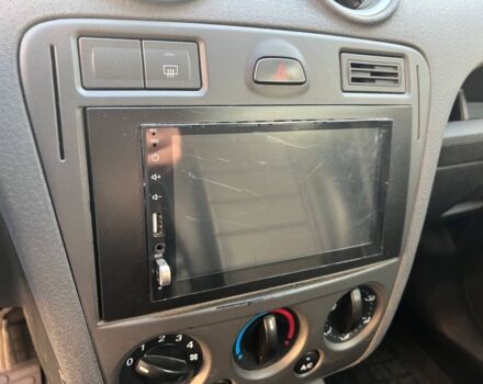 Черный Форд Фьюжн, объемом двигателя 1.4 л и пробегом 253 тыс. км за 4990 $, фото 19 на Automoto.ua