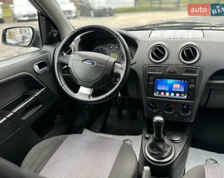 Черный Форд Фьюжн, объемом двигателя 1.6 л и пробегом 149 тыс. км за 4650 $, фото 26 на Automoto.ua