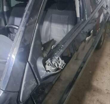 Чорний Форд Фьюжен, об'ємом двигуна 1.4 л та пробігом 220 тис. км за 2700 $, фото 5 на Automoto.ua