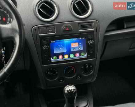 Черный Форд Фьюжн, объемом двигателя 1.6 л и пробегом 149 тыс. км за 4650 $, фото 33 на Automoto.ua