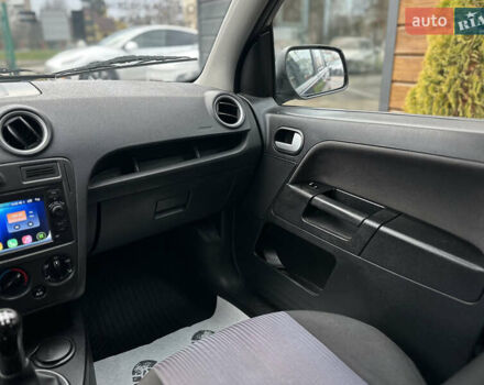 Черный Форд Фьюжн, объемом двигателя 1.6 л и пробегом 149 тыс. км за 4650 $, фото 35 на Automoto.ua