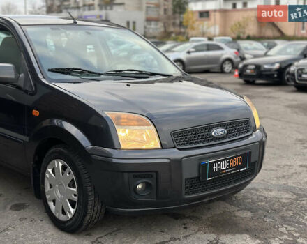 Черный Форд Фьюжн, объемом двигателя 1.6 л и пробегом 149 тыс. км за 4650 $, фото 6 на Automoto.ua