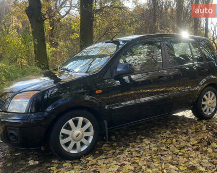 Черный Форд Фьюжн, объемом двигателя 1.6 л и пробегом 142 тыс. км за 5900 $, фото 4 на Automoto.ua