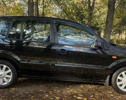 Черный Форд Фьюжн, объемом двигателя 1.6 л и пробегом 142 тыс. км за 5900 $, фото 2 на Automoto.ua