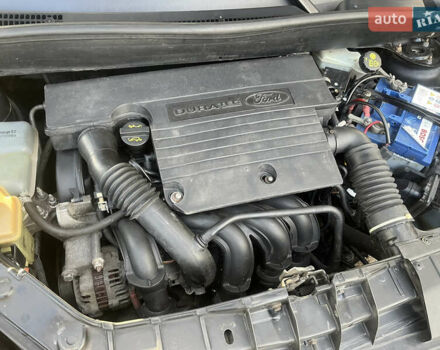 Черный Форд Фьюжн, объемом двигателя 1.6 л и пробегом 142 тыс. км за 5900 $, фото 17 на Automoto.ua