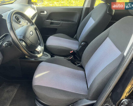 Чорний Форд Фьюжен, об'ємом двигуна 0 л та пробігом 143 тис. км за 5600 $, фото 5 на Automoto.ua