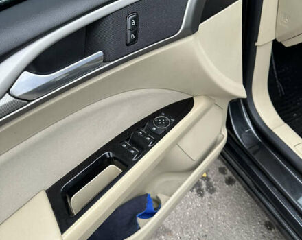 Чорний Форд Фьюжен, об'ємом двигуна 2.5 л та пробігом 183 тис. км за 10000 $, фото 8 на Automoto.ua