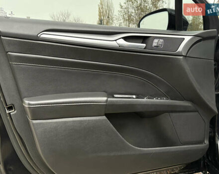Черный Форд Фьюжн, объемом двигателя 2 л и пробегом 178 тыс. км за 10700 $, фото 9 на Automoto.ua