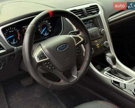 Форд Фьюжен 2013 у Запоріжжя на Automoto.ua Чорний Форд Фьюжен, об'ємом двигуна 2.49 л та пробігом 240 тис. км за 9299 $, фото 4 на Automoto.ua