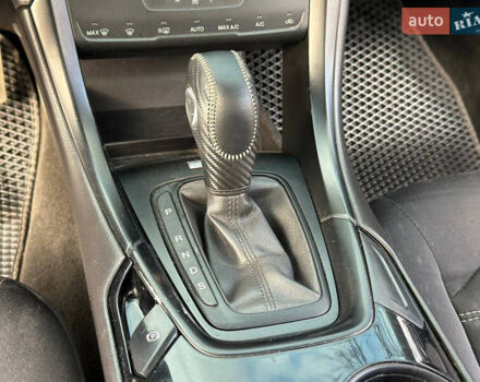 Чорний Форд Фьюжен, об'ємом двигуна 2.49 л та пробігом 190 тис. км за 8999 $, фото 21 на Automoto.ua