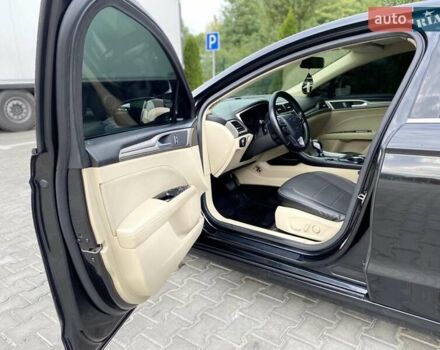 Черный Форд Фьюжн, объемом двигателя 1.6 л и пробегом 184 тыс. км за 8000 $, фото 4 на Automoto.ua