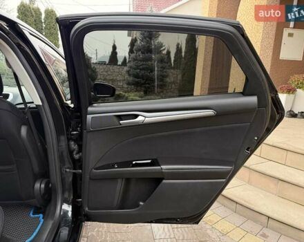 Чорний Форд Фьюжен, об'ємом двигуна 1.6 л та пробігом 181 тис. км за 8200 $, фото 53 на Automoto.ua