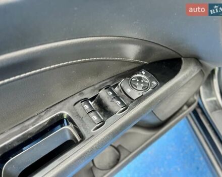 Черный Форд Фьюжн, объемом двигателя 2 л и пробегом 218 тыс. км за 11999 $, фото 18 на Automoto.ua