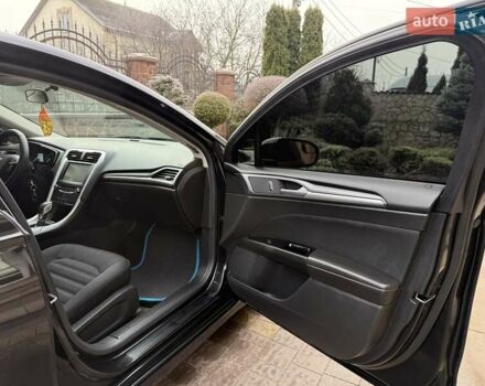 Чорний Форд Фьюжен, об'ємом двигуна 1.6 л та пробігом 181 тис. км за 8200 $, фото 61 на Automoto.ua