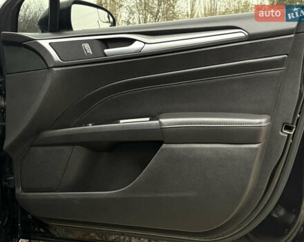 Черный Форд Фьюжн, объемом двигателя 2 л и пробегом 178 тыс. км за 10700 $, фото 19 на Automoto.ua