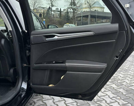 Чорний Форд Фьюжен, об'ємом двигуна 2 л та пробігом 196 тис. км за 9600 $, фото 20 на Automoto.ua