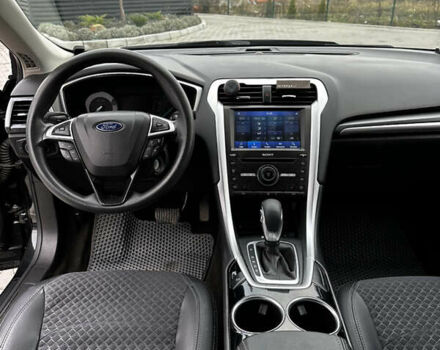 Чорний Форд Фьюжен, об'ємом двигуна 2.49 л та пробігом 182 тис. км за 10000 $, фото 26 на Automoto.ua