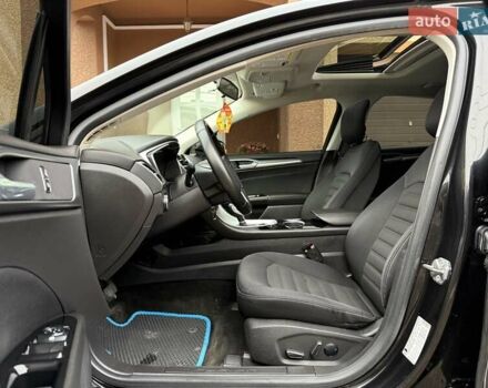 Чорний Форд Фьюжен, об'ємом двигуна 1.6 л та пробігом 181 тис. км за 8200 $, фото 19 на Automoto.ua