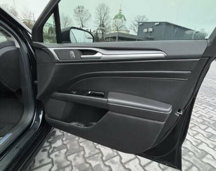 Чорний Форд Фьюжен, об'ємом двигуна 2 л та пробігом 196 тис. км за 9600 $, фото 19 на Automoto.ua