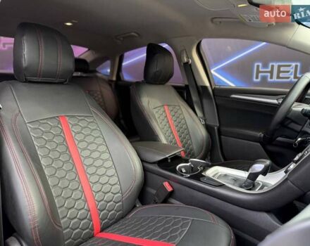 Форд Фьюжен 2013 у Запоріжжя на Automoto.ua Чорний Форд Фьюжен, об'ємом двигуна 2.49 л та пробігом 240 тис. км за 9299 $, фото 9 на Automoto.ua