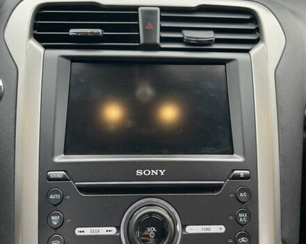 Чорний Форд Фьюжен, об'ємом двигуна 2 л та пробігом 123 тис. км за 12700 $, фото 7 на Automoto.ua