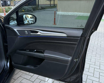 Чорний Форд Фьюжен, об'ємом двигуна 2 л та пробігом 187 тис. км за 9600 $, фото 26 на Automoto.ua