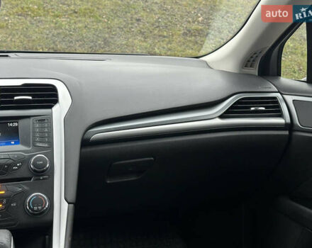 Черный Форд Фьюжн, объемом двигателя 2.49 л и пробегом 208 тыс. км за 7999 $, фото 31 на Automoto.ua