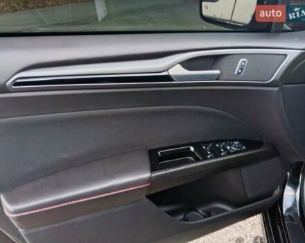 Черный Форд Фьюжн, объемом двигателя 2.5 л и пробегом 177 тыс. км за 10800 $, фото 5 на Automoto.ua